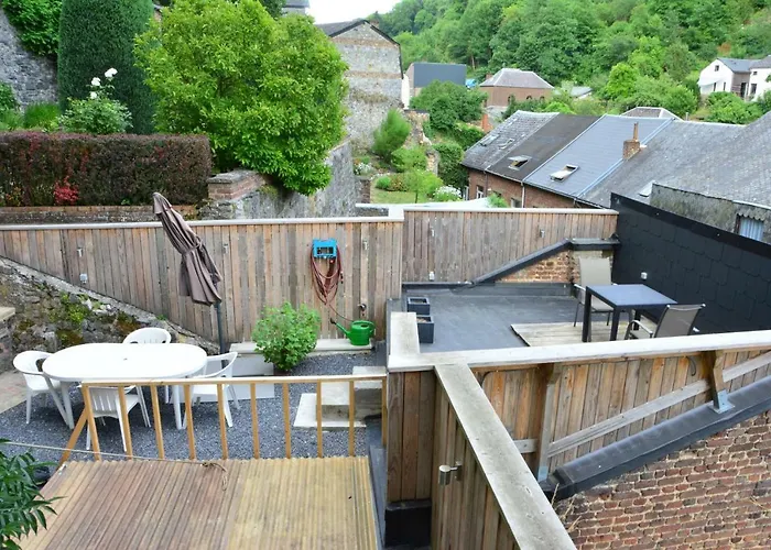 Le Toit De - Esc'appart 디넝